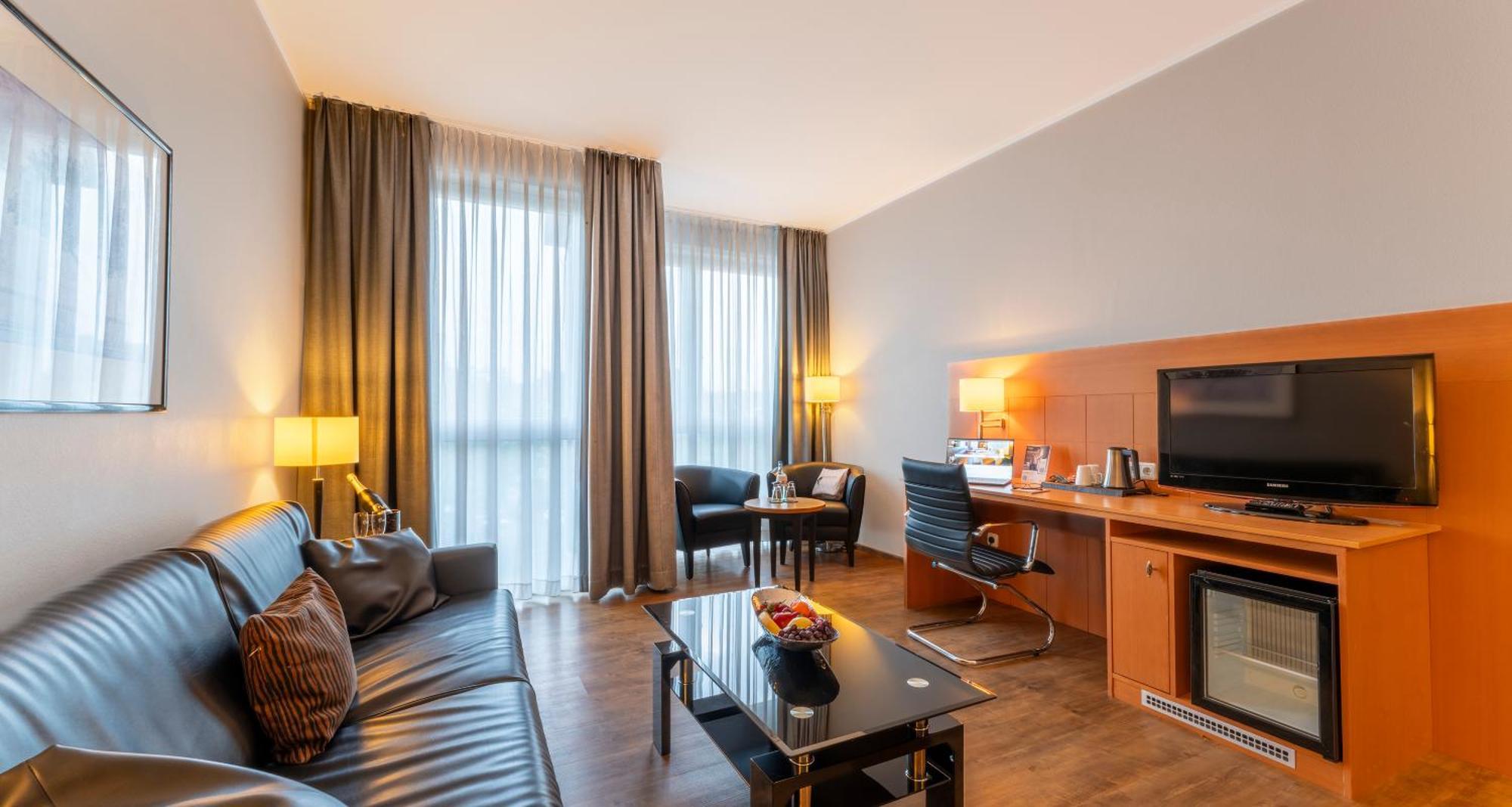 PLAZA Premium Köln Hotel Kültér fotó