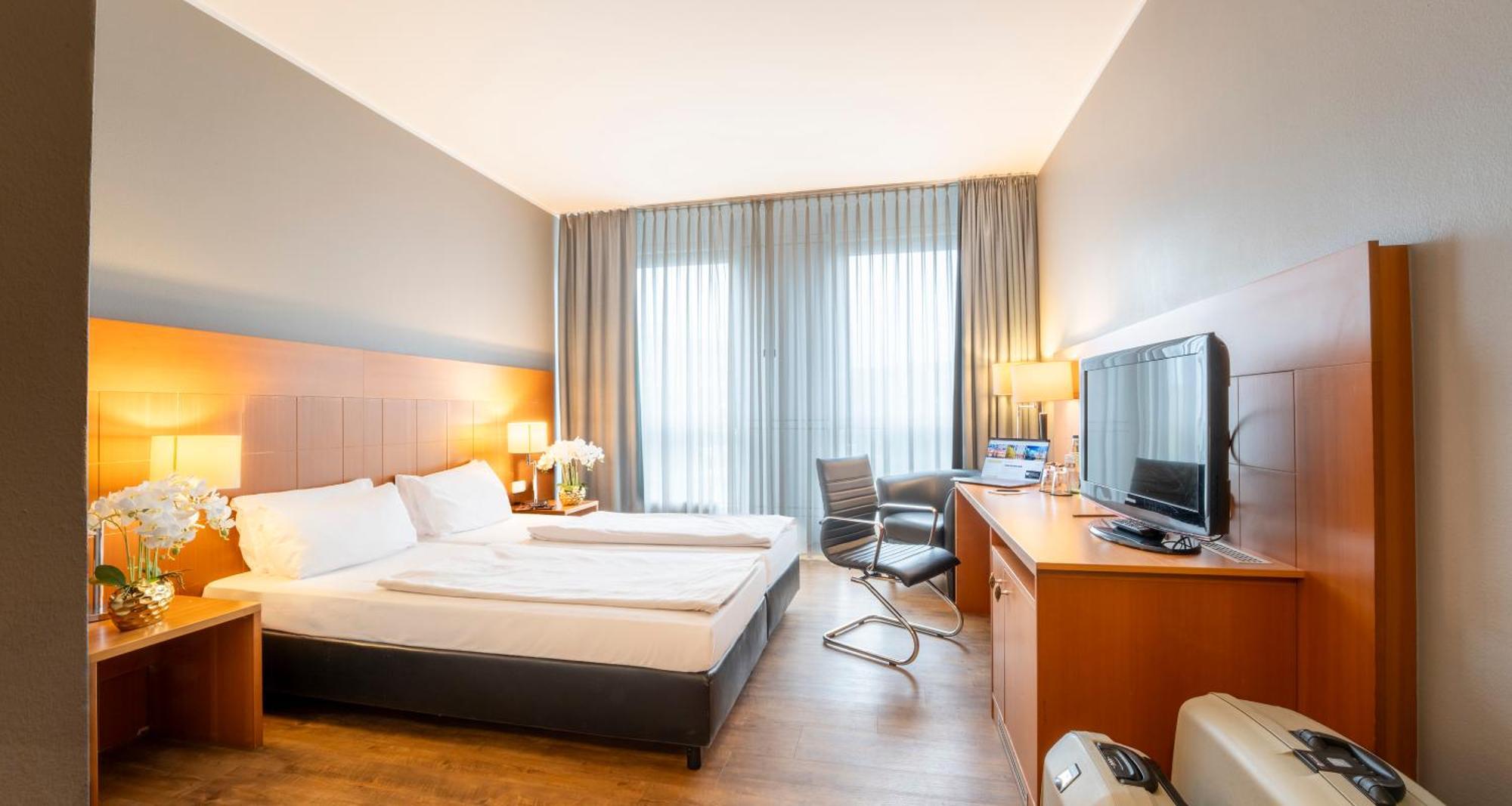 PLAZA Premium Köln Hotel Kültér fotó