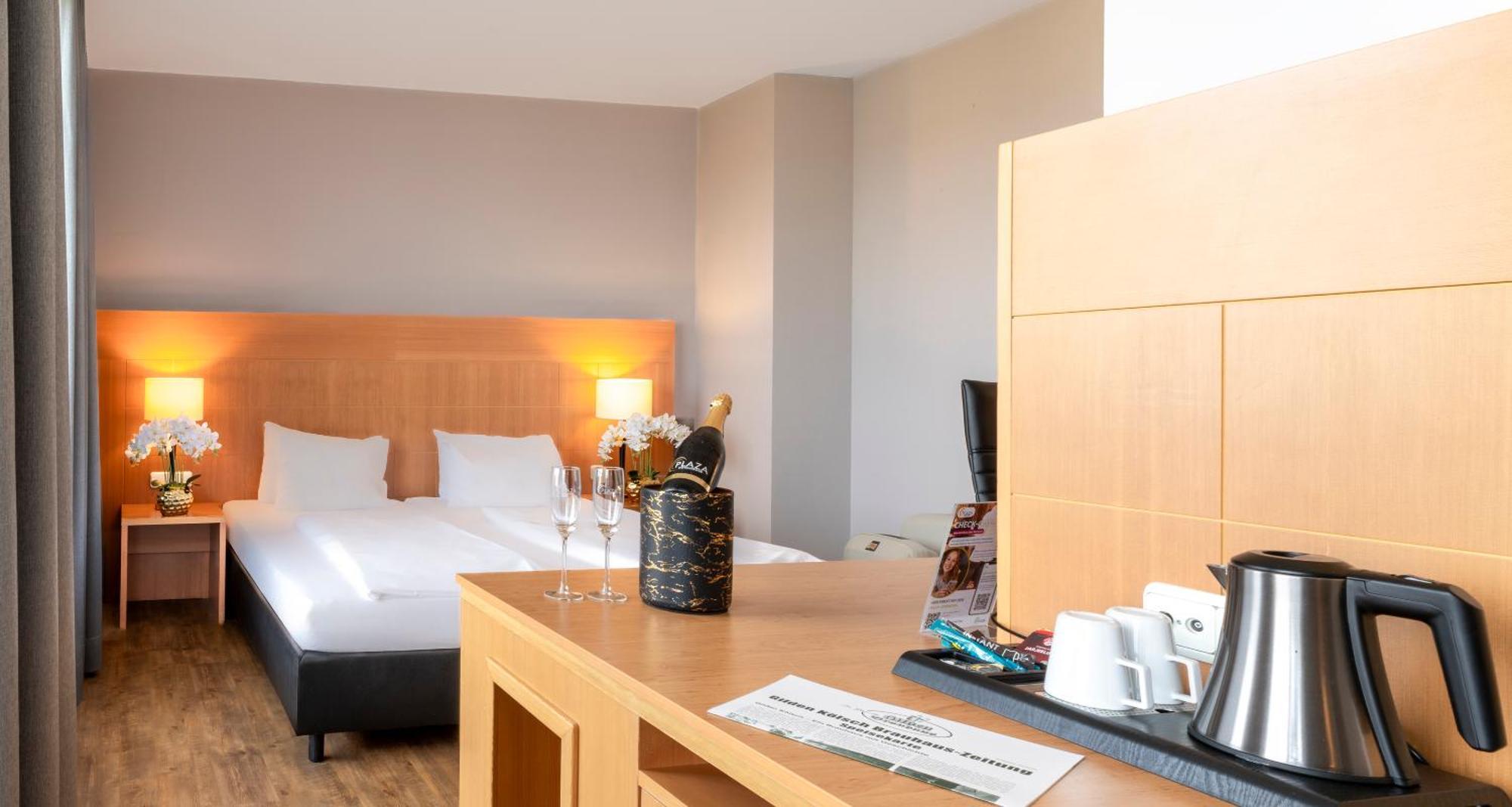PLAZA Premium Köln Hotel Kültér fotó