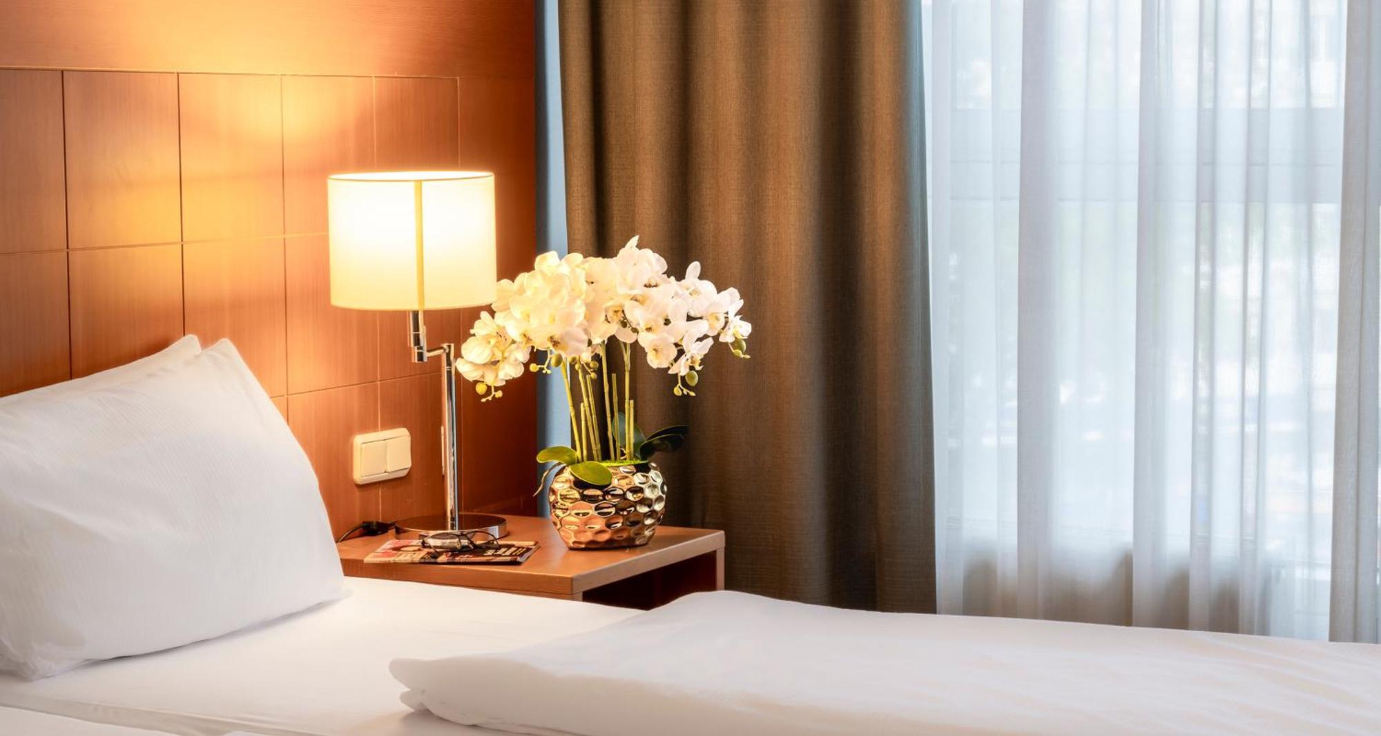 PLAZA Premium Köln Hotel Kültér fotó