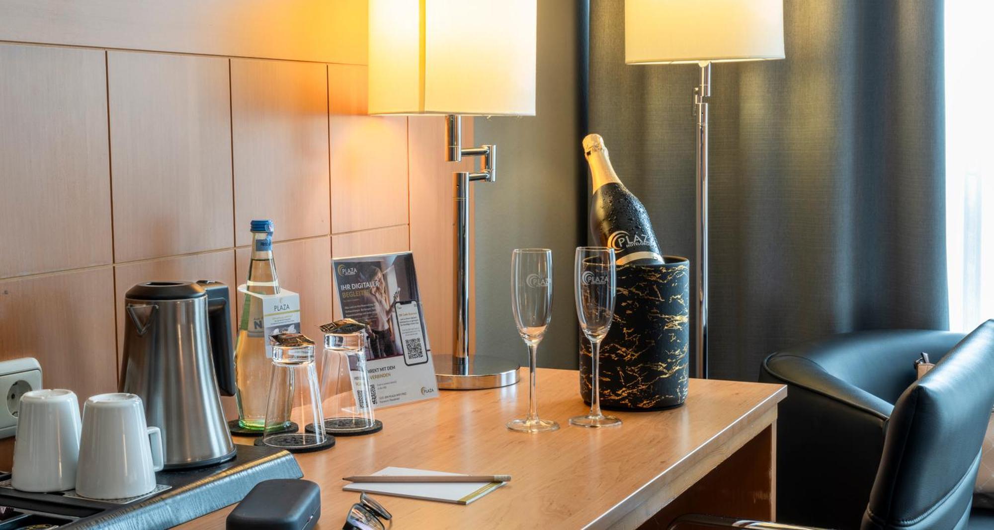 PLAZA Premium Köln Hotel Kültér fotó